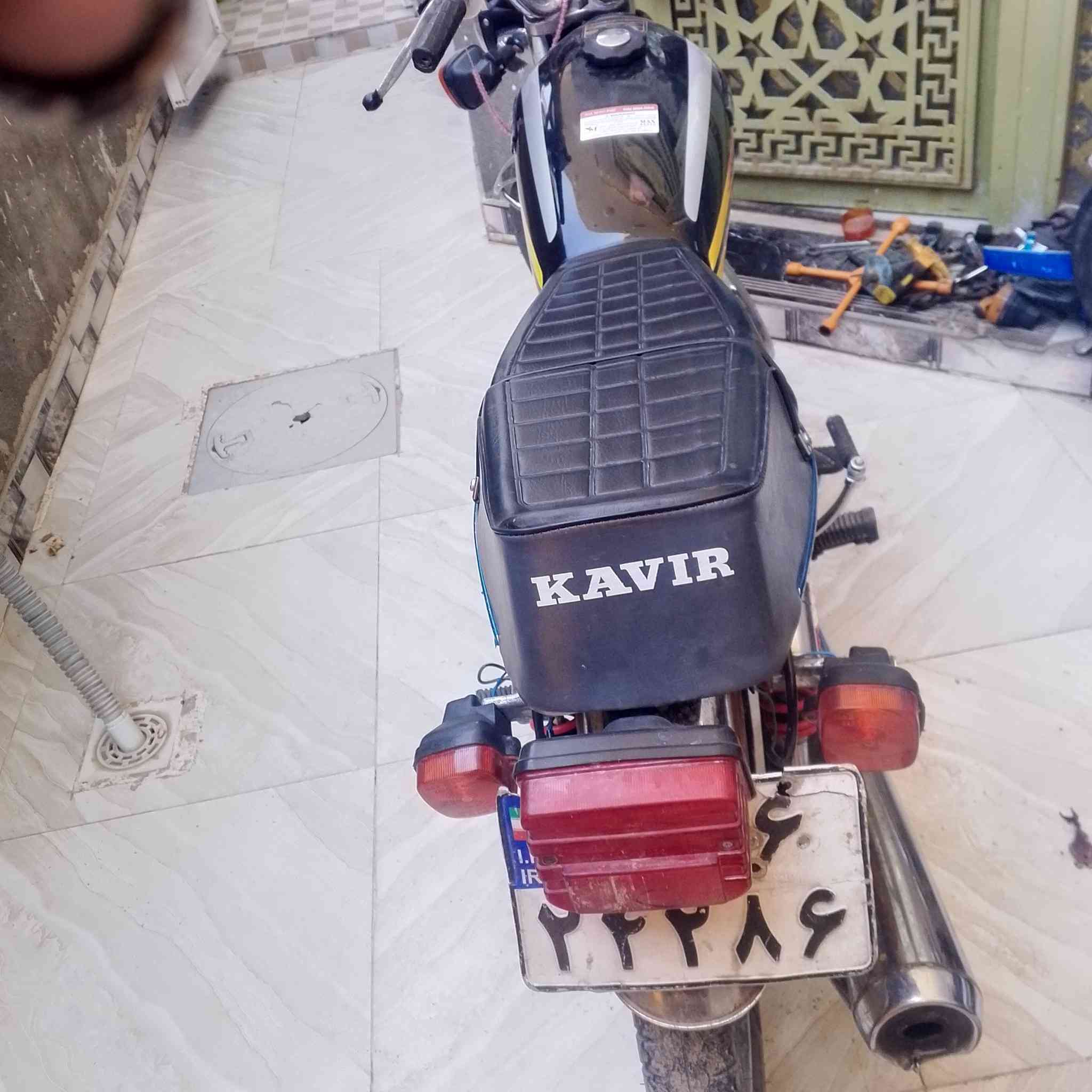 سلام عليكم دراجه مال ايران كوير سعر 600 وبيه مجال الرقم 
***********
