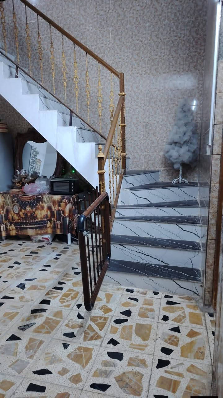 السلام عليكم ...
عقار للبيع بسعر مناسب طابقين سنة البناء ٢٠٢٢
المحموديه حي السلام مساحة ١٥٠ م ... يحتوي على ثلاثة غرف نوم /  مطلوب اسكان ٤٠ مليون  السعر الكلي مع الاسكان ١٦٨ مليون من غير الاسكان ١٢٨ مليون تسديد القسط  الشهري ٢١٠ ألف 
.... للاستفسار مراسلة الصفحة أو الاتصال على ه‍ ***********///***********
