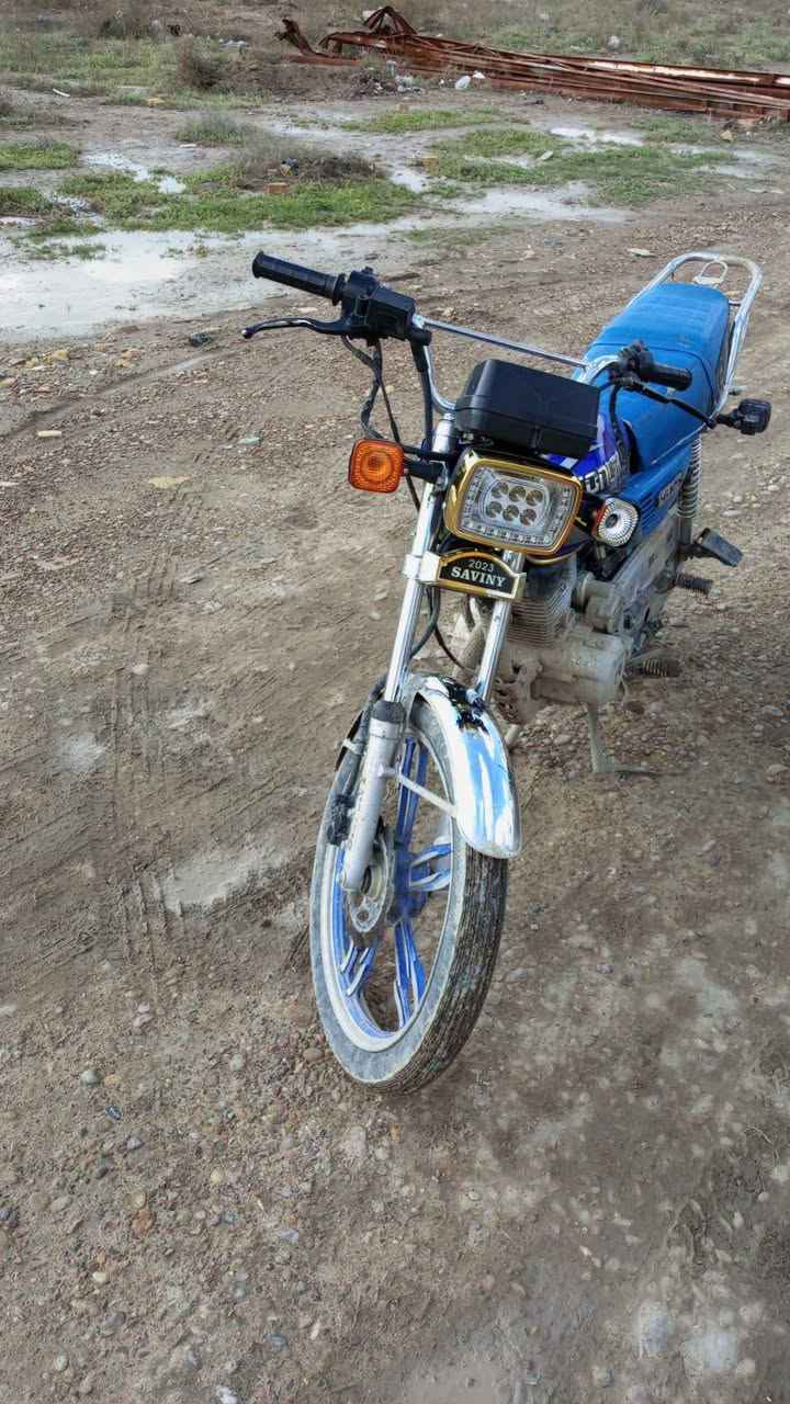 سلام عليكم دراجا يراني سافان خمسه كير وراق كامله ومكينه شلعا ومعدل فول سعر 400 مكان بغداد لشعله


**إذا كنت صاحب هذا الإعلان وتريد حذفه لأي سبب، رجاءا أرسل رسالة إلى الدعم الفني**