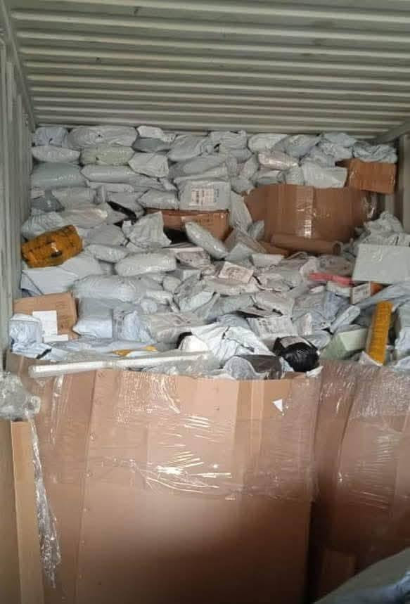 السلام عليكم ورحمة الله 
عيدكم مبارك وكل عام وانتم بالف خير ربي يجعل أيامكم افراح ومسرات 
اخواني الأعزاء الأوفياء بالنسبه للبضاعه الي وصلت بقى منها شي قليل وسعر الكيلو 6الاف 
الي مايعرف البضاعه dhl برازيلي درجه ثانيه 
وتحياتي للجميع اخوكم محمد ابو سيف


**إذا كنت صاحب هذا الإعلان وتريد حذفه لأي سبب، رجاءا أرسل رسالة إلى الدعم الفني**