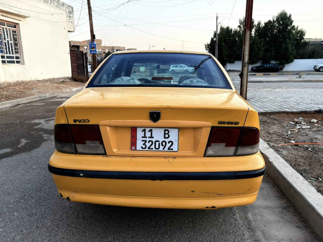 سلام عليكم سمند 2011 ناطق محرك بي خيط تبخير كير مكفول سياره خير من الله حلوه ونضيفه مصفره هيئه وغرامات 
السعر (30) وبيهه مجال حك الجيه العنوان بغداد المحموديه للاستفسار ***********
