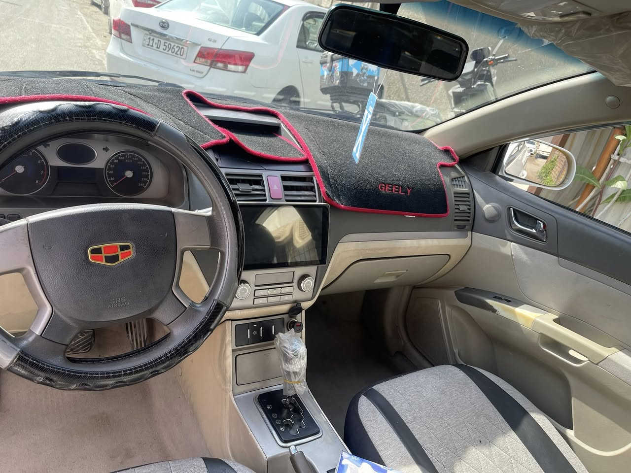 السلام عليكم ام كراند موديل ٢٠١١سياره نضيفه كلشي بيها بلادي كلشي بيها على الفحص كير محرك مكفول ارقام نكليزي بسمي ثانيوم احول للتواصل***********
