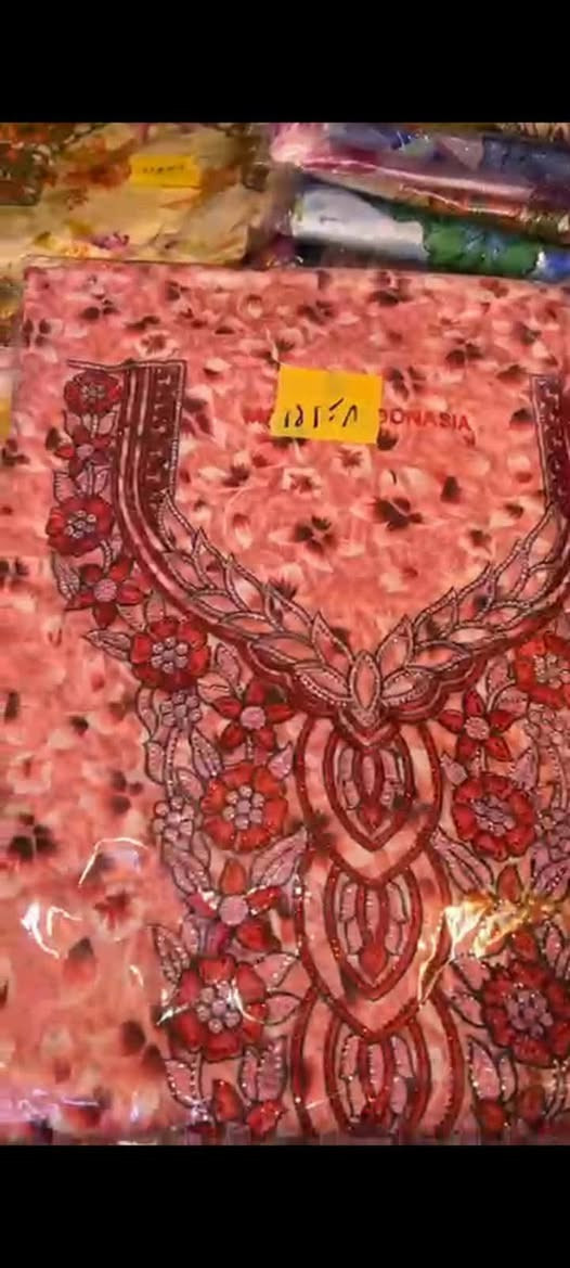 حرير اندوسي متوفر مخيط حسب طلب وممخيط


**إذا كنت صاحب هذا الإعلان وتريد حذفه لأي سبب، رجاءا أرسل رسالة إلى الدعم الفني**