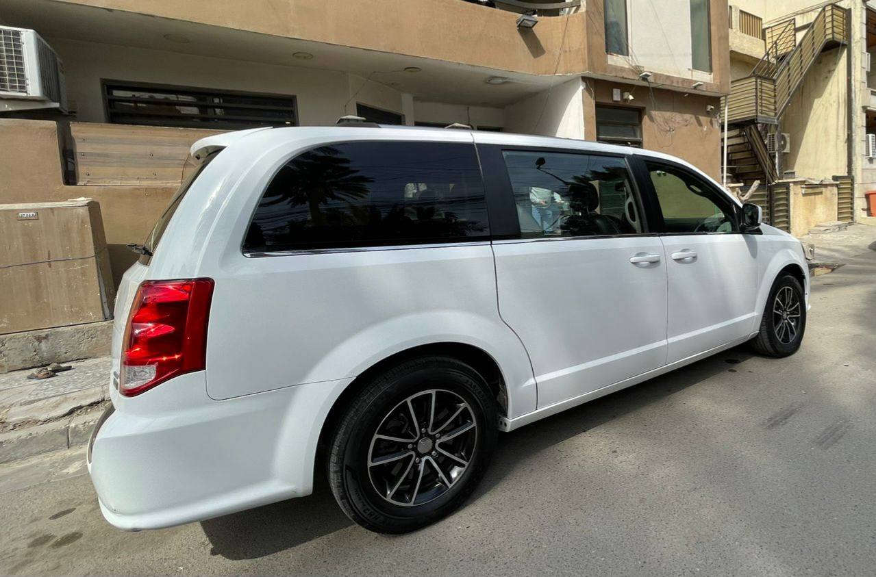 موديل ٢٠ فئة sxt فول  ماشيه ١٠٢ الف مايل رقم بغداد بدون ايرباك فقط برده وكشن طاك صور الحادث والسونار واتس اب *********** مكان السياره بغداد
