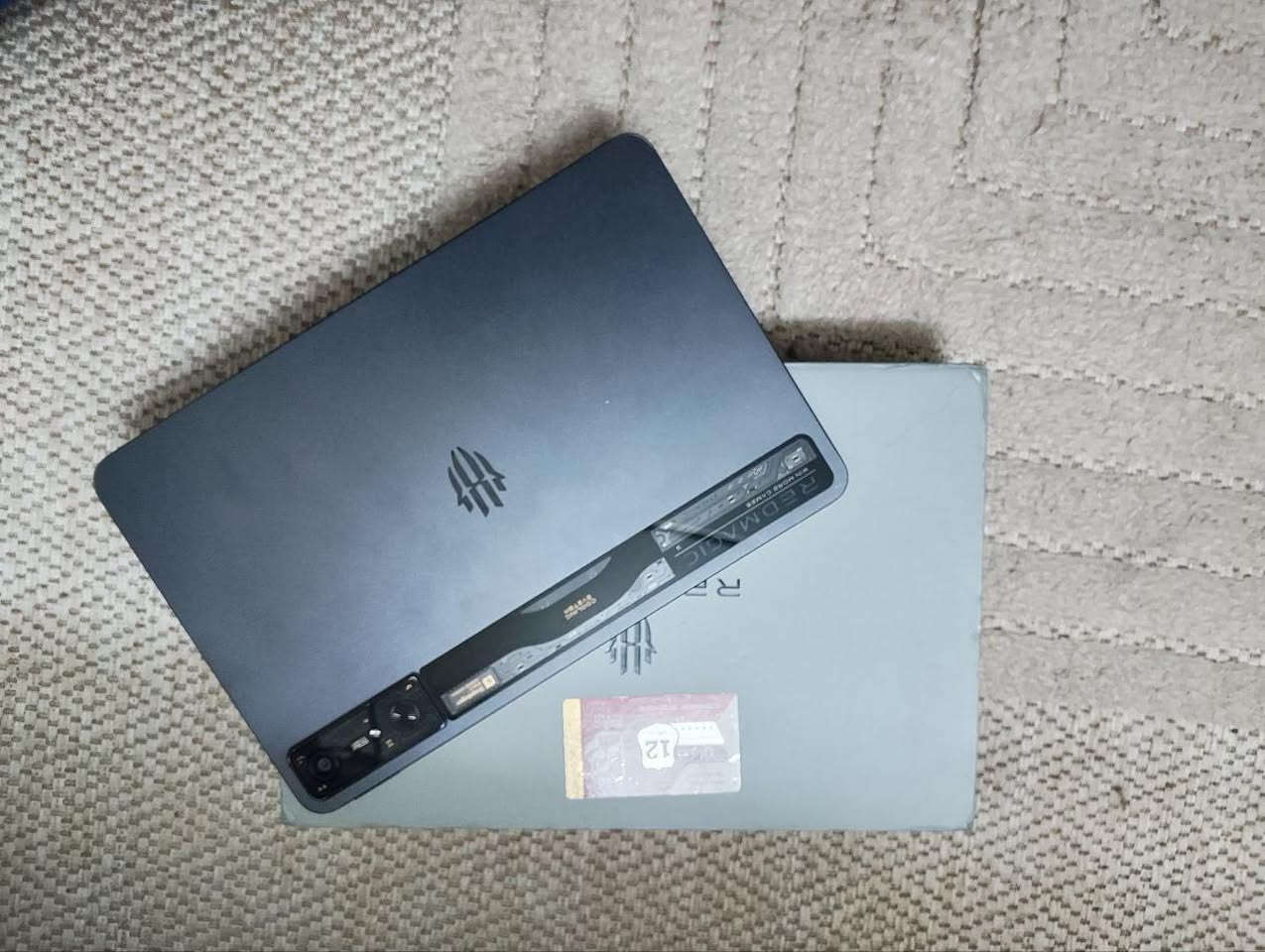 ايباد ريد ماجيك نوفا 
ذاكره 256 
RAM 24 
بسعر 650 الف و بي مجال
تواصل غراضه كامله
***********
