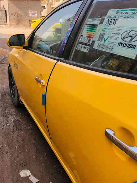 السلام عليكم السياره للبيع بيهه خيط تبخير مراوس بأكسنت او النترا ونتراهم على الفرق
السعر ٧٥ وبيها مجال 
اتصال ***********
مكانهه بغداد 
ملاحضه (مكلف بل نشررر)
