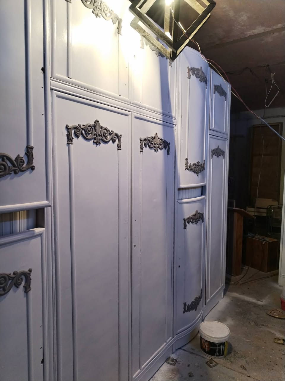 تغير لون من صاجي الى صبغ ابيض حرار شغل حسب الطلب للاستفسار مراسلت الصفحه او اتصال ع الرقم ***********
