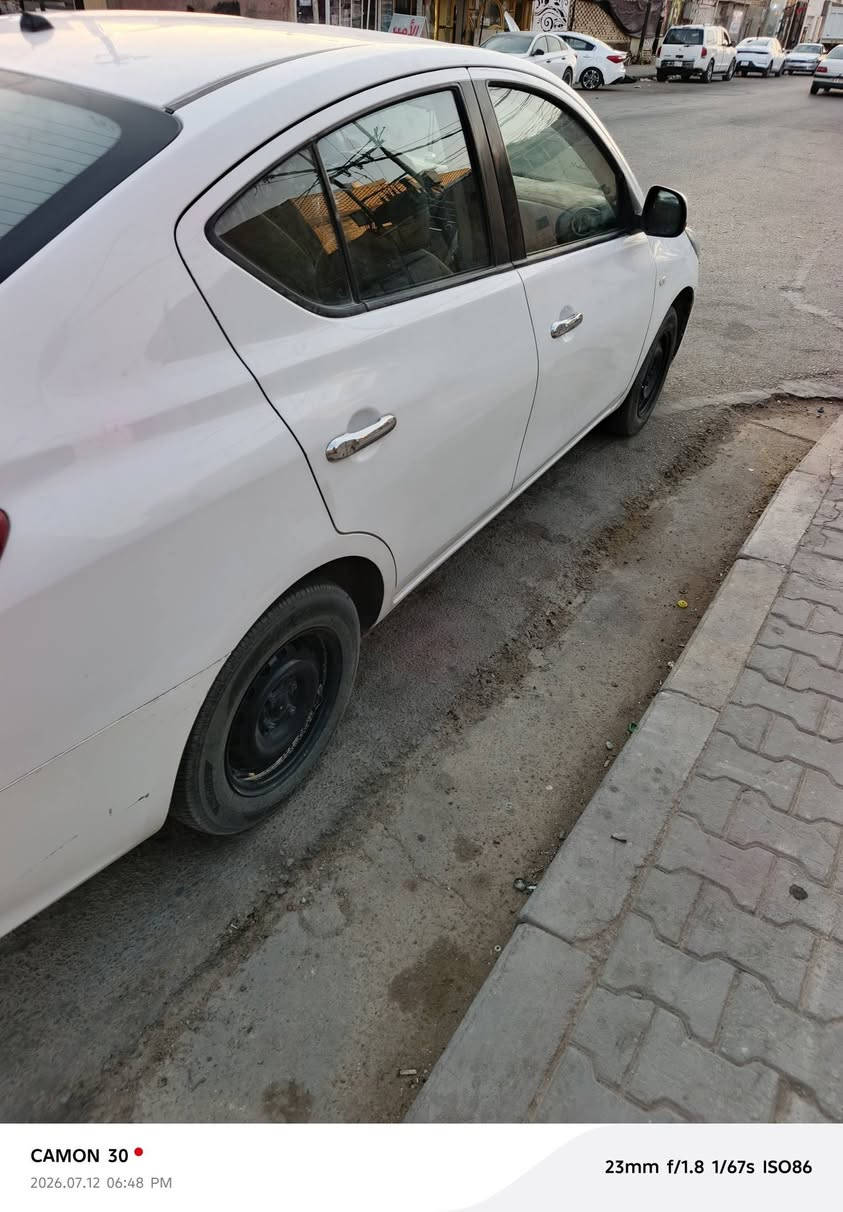 سلام عليكم نيسان صني هندي 2019
مكفولة من الضربه والصبغ والتبديل مكينه وكير خير من الله تخم تاير جديد تدفئة تبريد جاهزه السياره بسم الشركة تريد تحويل وكالة رايده 92 وبيه مجال لشراي ***********
