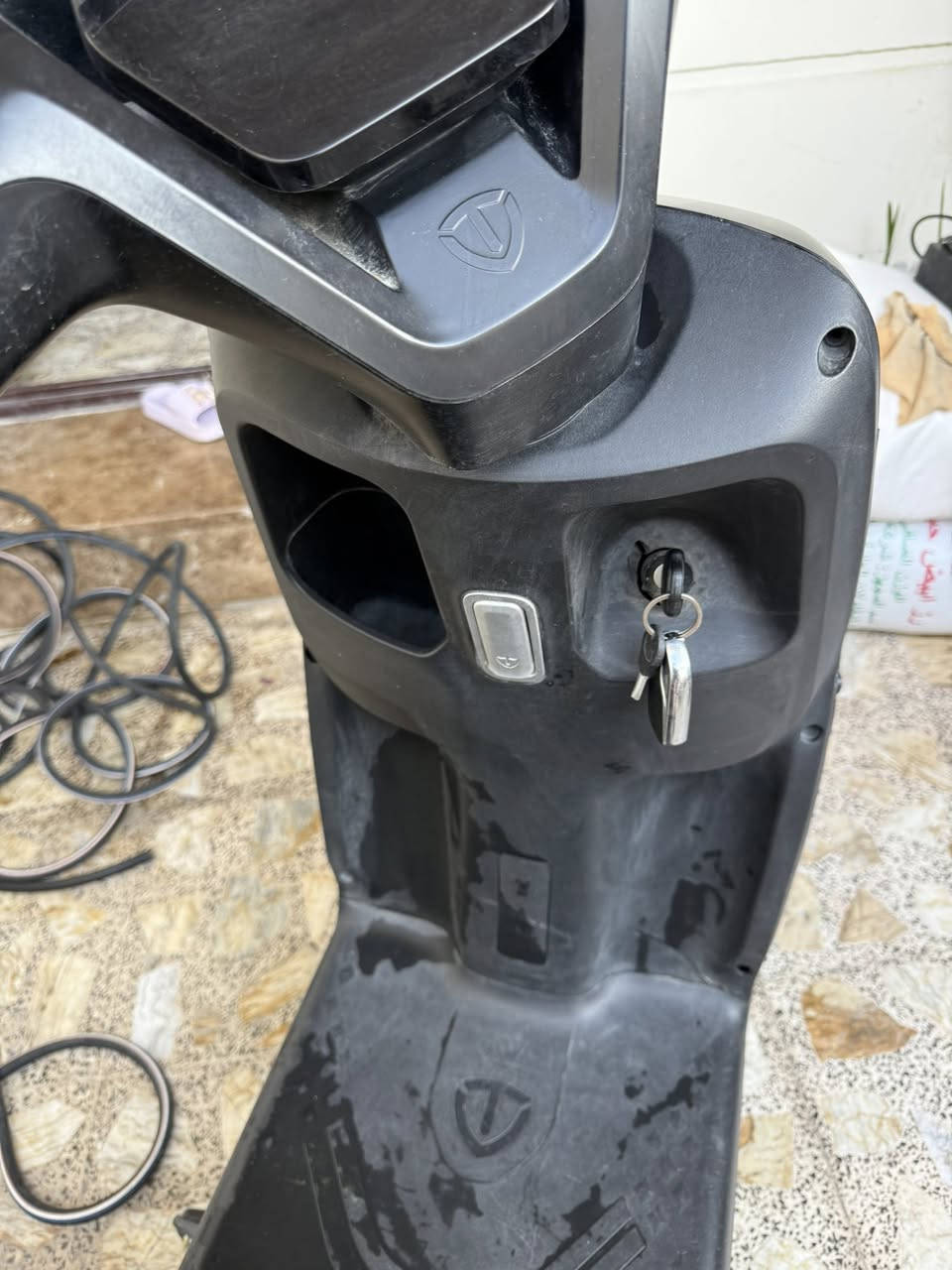 السلام عليكم
دراجة الريان مستعملة 
 عطلها هي فقط بطاريات هابطة 
والدراجة وبيها ضربات خفيفه 
سعرها 600 وبيها مجال 
***********
