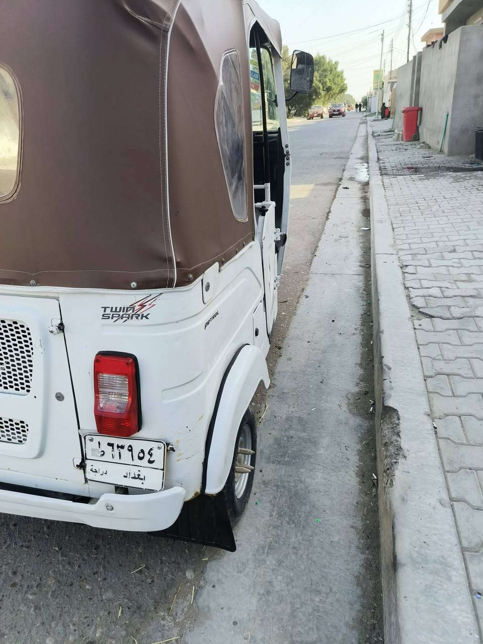 السلام عليكم تكتك 21 شهر12 يوم28 رقم وسنويه تكتك كفاله ماعده بارد قليل يم بكلايت الوره محرك اخرس تراي   مال زيرو كبل للشارع السعر7 و300 المكان جسر ديالى القديم شارع70
***********
