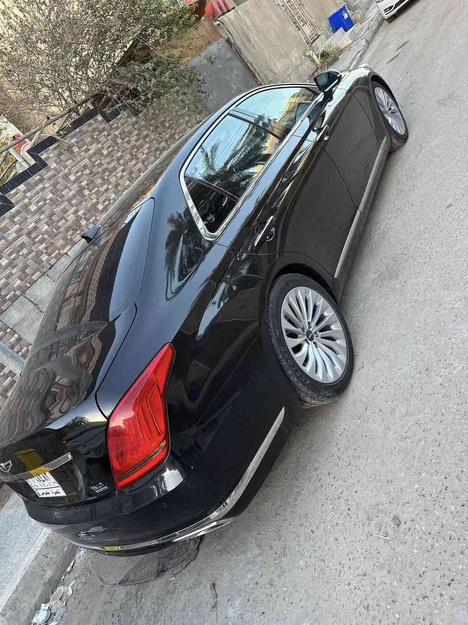 السلام عليكم
اللهم صلي على محمد وآل محمد 

للبيع او مراوس G90 

موديل 2018 وارد كوري

رقم بصره بأسمي

ماشيه 148 كيلو متر

محرك 5000 8 سلندر

1 بوب + صندوك شفط 

2 بردات 

4 تدفئة و تبريد كشنات 

5 ماوس تحكم شاشة 

6 بدون فتحه 

7 مري شفط + قلاب 

8 خزن ميموري كشنات 

9 استيرن تحكم كهرباء + خزن + تدفئة 

10 جنطة كهرباء + فتح ذكي عند الاقتراب 

11 كامرة 360 درجة 

12 حساسات امامي خلفي 

13 كشن أمامي جنب سائق vip قلاب 

14 داتشو كامل 

15 اوتو هولد 

16 تحديد مسار 

17 قيادة ذاتية 

18 ترحيب إنارة + مري

19 دخول ذكي 

20 وضعيات قيادة
  ( ايكو - سمارت - سبورت - نورمال )
 
21 شاحن لاسلكي 

22 شاشة تبريد خلفية 

23 سايد بريك كهربائي 

24 نقطة عمياء مري 

25 رادار أمامي+ خلفي+ جانبي 

26 نظام صوتي Lexicon

27 دبل جام اوتو 

28 كامرات محيطية 4 

29 لد داخلي متغير 7 الوان 

30 ماوس خلفي تحكم كامل 

31 شفتات ستيرن 

معروفة مواصفات g90 ومتنعد 

سيارة عليها ادامة كاملة 

دسك + تاير+ منظومة مي + باتري 
ادامة كاملة على المحرك كير وصدر أمامي خلفي مابيها اي نقص السيارة 

سياره بيها تقرير وصبغ جاملغ 

السعر 220  وبيها مجال بسيط

مكانها _ بصره

رقم _***********
