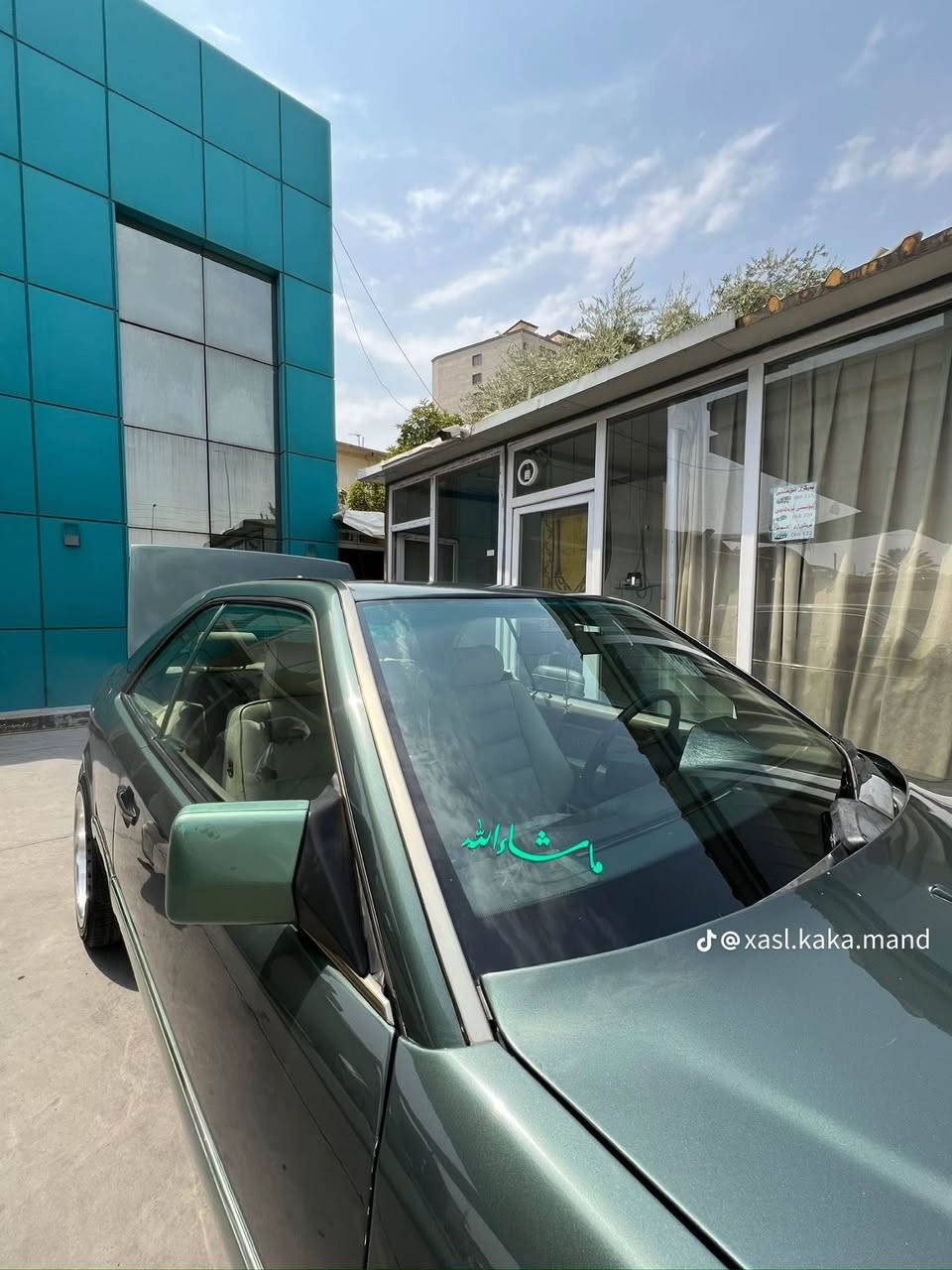 مؤدئل ٩٢E300 كوپه ى مه كينه ٣٠٠٠fft عامه بؤ جوانى بئ خايس بئ ده عم سه ره ده بل بيلادى سه نه وى هه زه ى تازه يه.      *********** أربيل, العراق
