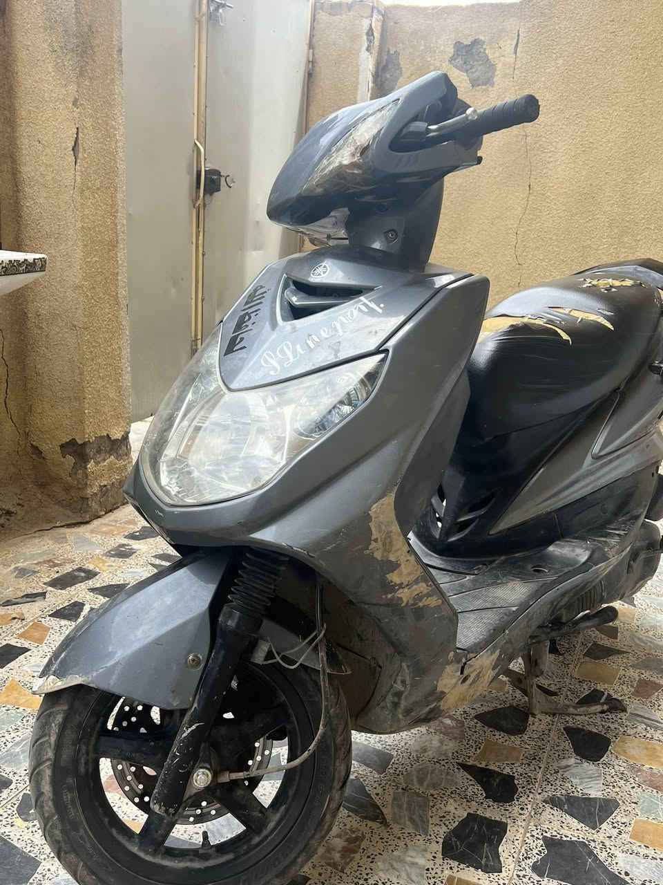 سلام عليكم سكنس فحل كابريتر كلشي مابيه بيه زلغه
 بصفاح شلعه معدل نكر سلف بكل وقت مكينه مكفوله السعر ٧٠٠بيه مجال حك جيه مكان بغداد للعلم دراجه مامغسوله +ما مهتم بيه ***********
