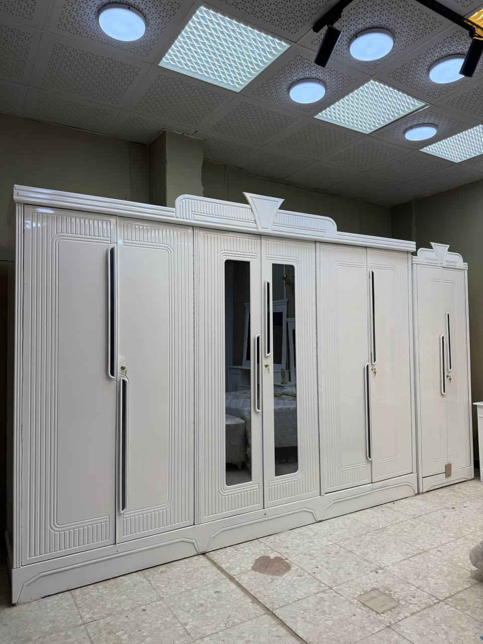 متوفر الان موديل جديد ..
غرف صاج عراقي بتصاميم جديده ونازكه✨
سعر الشازلون الخزان 75 الف 
سعر الشازلون المقعد 50 الف 
غرفه نوم داخل معاكس خشب 3 ملم
خارج تحفير sns انديف 5 ملم
الصبغ حراري درجة اولى
6باب  متكونه من 9قطع
زاويه تصميم كنتوري بارتفاع الكنتور
السرير بلاويد اسود 6ارجل
قياس الكنتور ارتفاع 2.40 وعرض 3.20
النقل والشد مجاناً داخل بغداد 
يوجد توصيل الى جميع المحافضات وباسعار مناسبه


**إذا كنت صاحب هذا الإعلان وتريد حذفه لأي سبب، رجاءا أرسل رسالة إلى الدعم الفني**