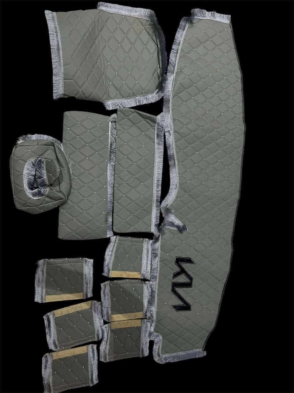 بفضل الله تعالئ وجبه جديده من السستم الداخلي الكيا بنكو 3 جميع الموديلات يرهم
1. مشمشي 🧡🧡 لون مميز وجميل 😍😍 

2 الأسود 🖤🖤 لون مميز وجميل 😍😍 

3.رصاصي 🩶🩶لون مميز وجميل 😍😍

يحتوي علئ غلاف يده التكمه ويده الباب والكير  وشمسيات غلاف القاعده جوه الستيرن وغلاف السايد بريك غلاف دشبول 👍👍 

كل هاذ بسعر 25 الف والتوصيل مجاني لجميع  المحافظات 💛🧡🖤😍🔥🔥🔥

للتواصل او الحجز ***********

او مراسله الصفحه 

سارع بل حجز.
