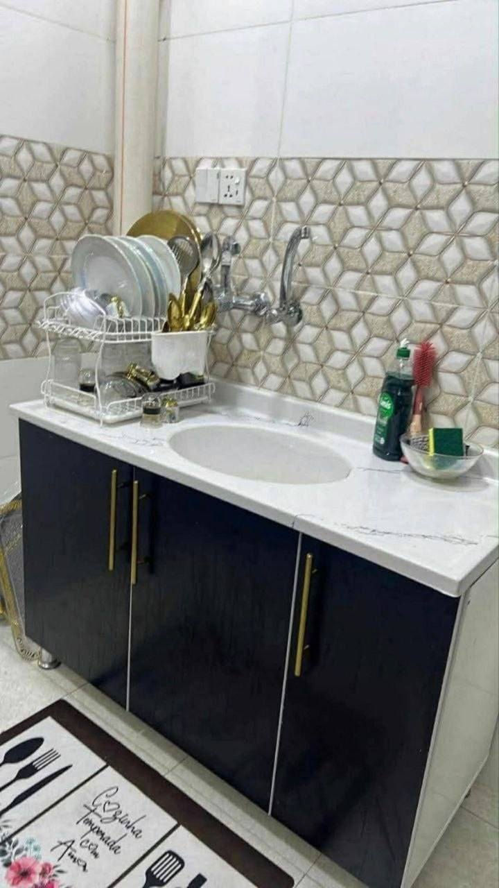 🌸كاونتر  خشب تركي MDF ارضي وملحق مترين وسنك متر و20🌸
(( السعر 250 الف))❤️
للاستفسار والحجز راسلونا على الخاص 📩
توجد خدمة توصيل لجميع المحافظات 🚚


**إذا كنت صاحب هذا الإعلان وتريد حذفه لأي سبب، رجاءا أرسل رسالة إلى الدعم الفني**