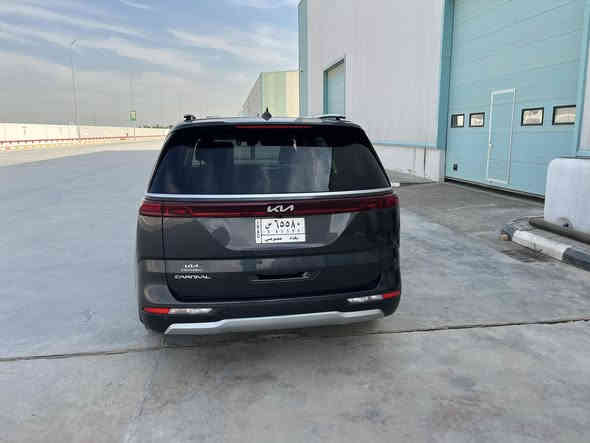 السلام عليكم، كيا كرنفال موديل ٢٠٢٣ ماشية ٥٤٠٠٠ كم وارد امريكي حادثها باب السلايد خلف السائق وجزء من الچاملغ الخلفي ( حادث خفيف ) محرك ٣،٥ بانزين سيارة ما بيها اي نقص    السعر ٢٥٥ ورقة للتواصل ***********
