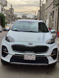 للبيع كيا سبورتج موديل2021. (رقم بغداد)  🚗✨  السياره نظيفة جدًا وبحالة...