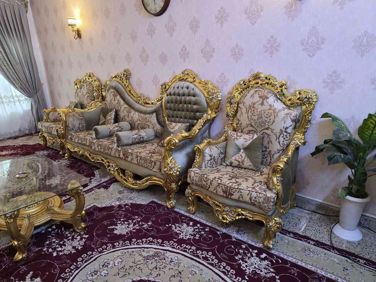 تخم دمياطي مصري  ملكي.   للبيع.  شراي يتصل. السعر  مليون وربع.  بي مجال. لاستيك المقعد ولسفنج تبديل جديد  علة ايدي مكاني الحبيبية
***********
