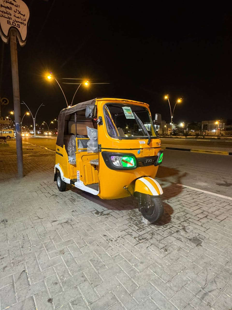 السلام عليكم تكاك للبيع مديل 2020 رقم وسنويه كفاله عامه بدي ومكينه شرط تكتك فلينه سعر 6.000وبيه مجال مكان بصره رقم لهاتف . *********** ملحضه مكلف بنشر هاذ رقم راعيه
