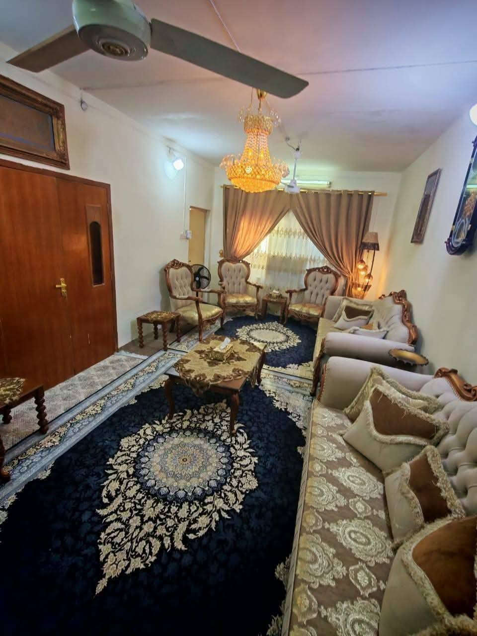 دار طابو صرف للبيع
في حي التعليب
📍 فرع مطعم محمد مندي – ثاني فرع على اليمين.
📐 مساحة مثالية: ١٢٧.٥ م²
🏠 طابق واحد بتقسيم مريح يضم:
غرفة نوم، صالة، هول واسع، استقبال، حمام، تواليت، مطبخ، بيتونة، إضافة إلى تواليت خارجي.

✨ البيت بحالة جيدة وجاهز للسكن فوراً
🚶‍♂️ يبعد فقط 10 دقائق عن الإمام، مما يجعله خياراً مناسباً للسكن أو الاستثمار.

#السعر٢٧٥مليون قابل للتفاوض

📞 للاستفسار والاتصال:
***********
***********
