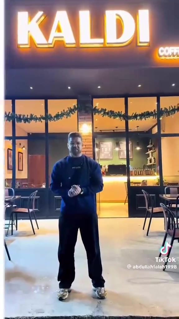 ☕️ فرصة استثمار مميزة – كوفي شوب راقي للبيع
📍 الموقع: الكرخ 

كوفي شوب بديكور عصري وأجواء هادئة ومناسبة للعوائل والطلعات الشبابية، معروف بذوقه بالتقديم والتفاصيل المرتبة ✨
المكان مجهز بالكامل وجاهز للعمل مباشرة بدون أي نقص.

✔️ جهاز باريستا احترافي للكهوة
✔️ طاحونه قهوة
✔️ أجهزة كريب ووافل
✔️ براد كيك
✔️ ديكور وتجهيزات كاملة
✔️ براند مرتب وحساب منظم
✔️ حساب إنستگرام جاهز
✔️ حساب تيك توك جاهز
✔️ مناسب للاستثمار والتطوير
✔️ موقع حيوي بالحسينية

💰 السعر: مناسب جدا

📸 الإنستگرام:
https://www.instagram.com/kaldi.cafe.iq

🎵 التيك توك:
https://www.tiktok.com/@kaldi.cafe6

للاستفسار والتفاصيل التواصل خاص 📩


**إذا كنت صاحب هذا الإعلان وتريد حذفه لأي سبب، رجاءا أرسل رسالة إلى الدعم الفني**