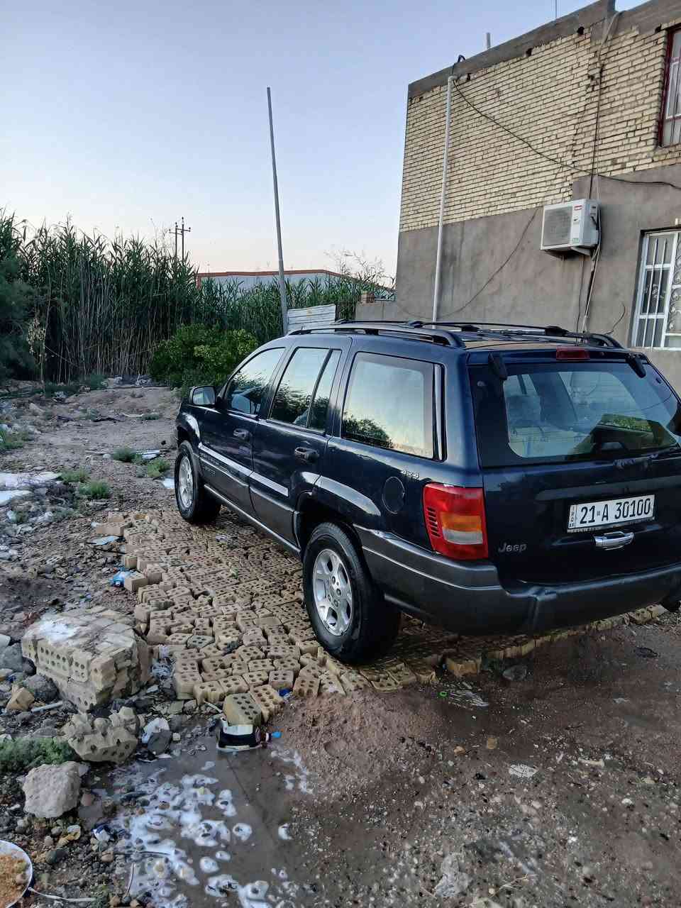 عندي جيب شيروكي موديل ٢٠٠٠ محور فيفيتي ٣٠٠٠ رقم سليمانية هزة جديدة باسمي جاهزة تبريد شغال السعر ٦٠ وبيه مجال
عنواني بغداد التاجي 
***********
