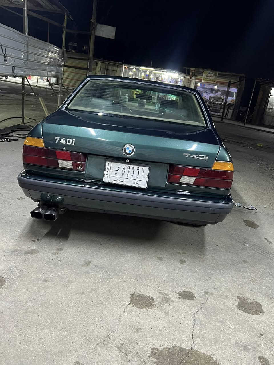 بي ام دبليو740 /8سلندر/  موديل 1994 لون زيتوني  السياره نضيفة كلش مبدل دسكات دبلات كله جديد (سعرها55ورقه)
مكانها بغداد المحموديه 
الهاتف ***********
الواتساب***********
