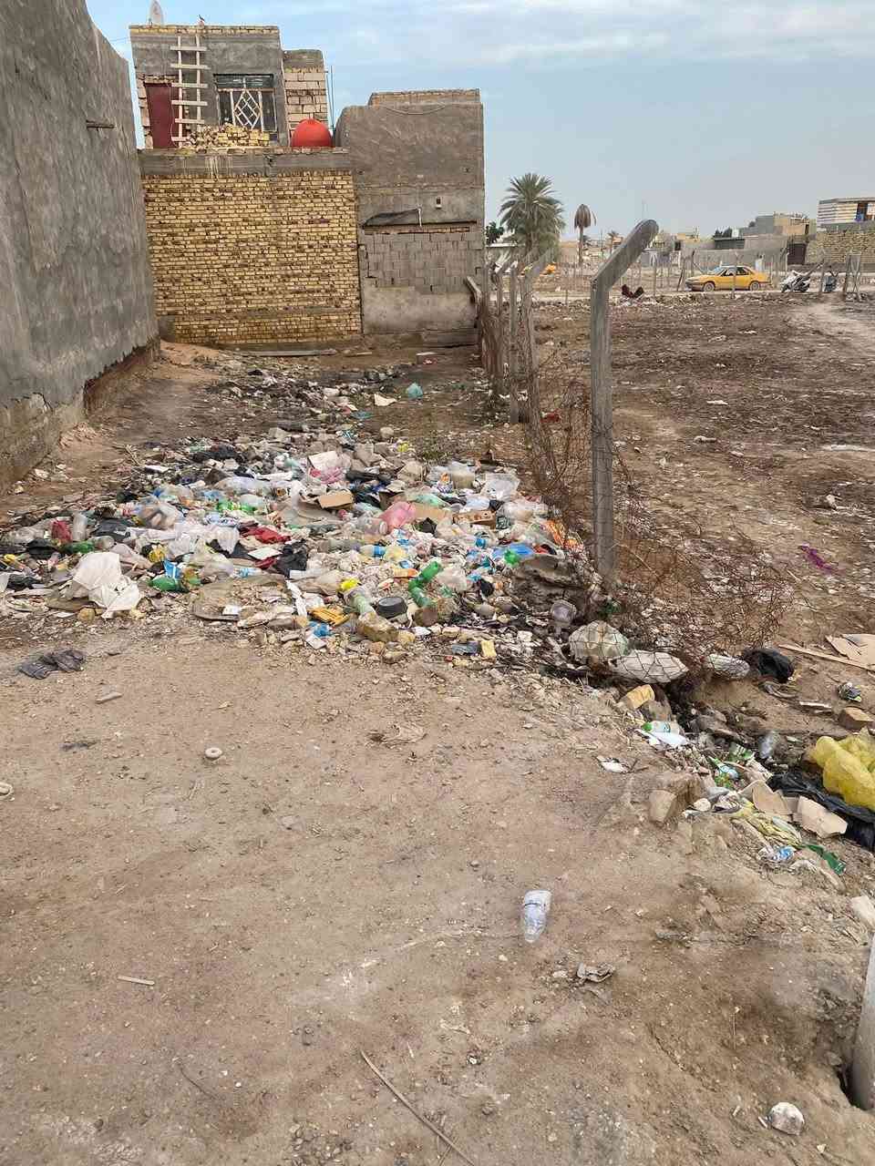 قطعة ارض 115 متر طابو زراعي  مكاتبه فقط تحتاج شراء سهم وجه3.5 م وجعب 8م ونزل 20  زراعي العنوان الحله قرب شارع ١٠٠ قرب جسر المشاة سعر ١٥ مليون بيها مجال 
للاستفسار الاتصال بالرقم (‭***********‬)
