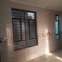 شقة طابق ثاني للايجار في الغزالية الشارع العام قرب شارع المركز تتكون م...