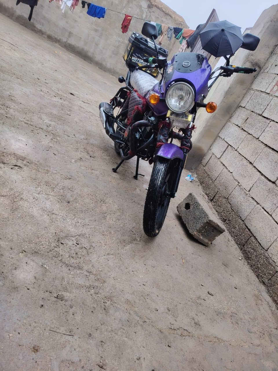 دراجه دايوان نفخ محرك 200 
دراجه نضيفه نضافه 99% 
اوراق سكنر موديل 2025 
السـعر خاص او الاتصال

المكان واسط الاحرار_المزاك

***********
***********
