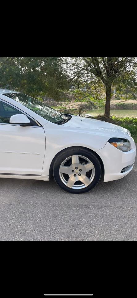 عندي هذا الويل حجم 18 تخم تاير جديد
اريد مراوس بويل حجم 17
***********
