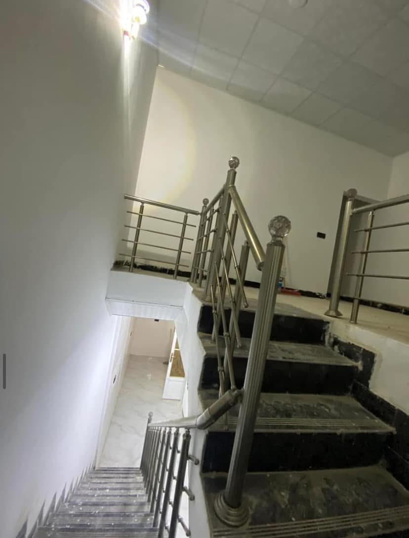 دار للللبيع قصر حي الصديق الاولى بالشريط الذاهبي خلف مول الخيرات 110م السعر 170مليون بيمجال  باسم دكتورة مكاتب مع الشرعيه صاحب بيت السند 2025طابرزهور 
 فول موصفات بيت درجة اولى. تصميم تركي البيت درجة اولى فول موصفات بيت مرمر بورسلين 
اتجاه الأرض شروق ———-***********—***********–***********
