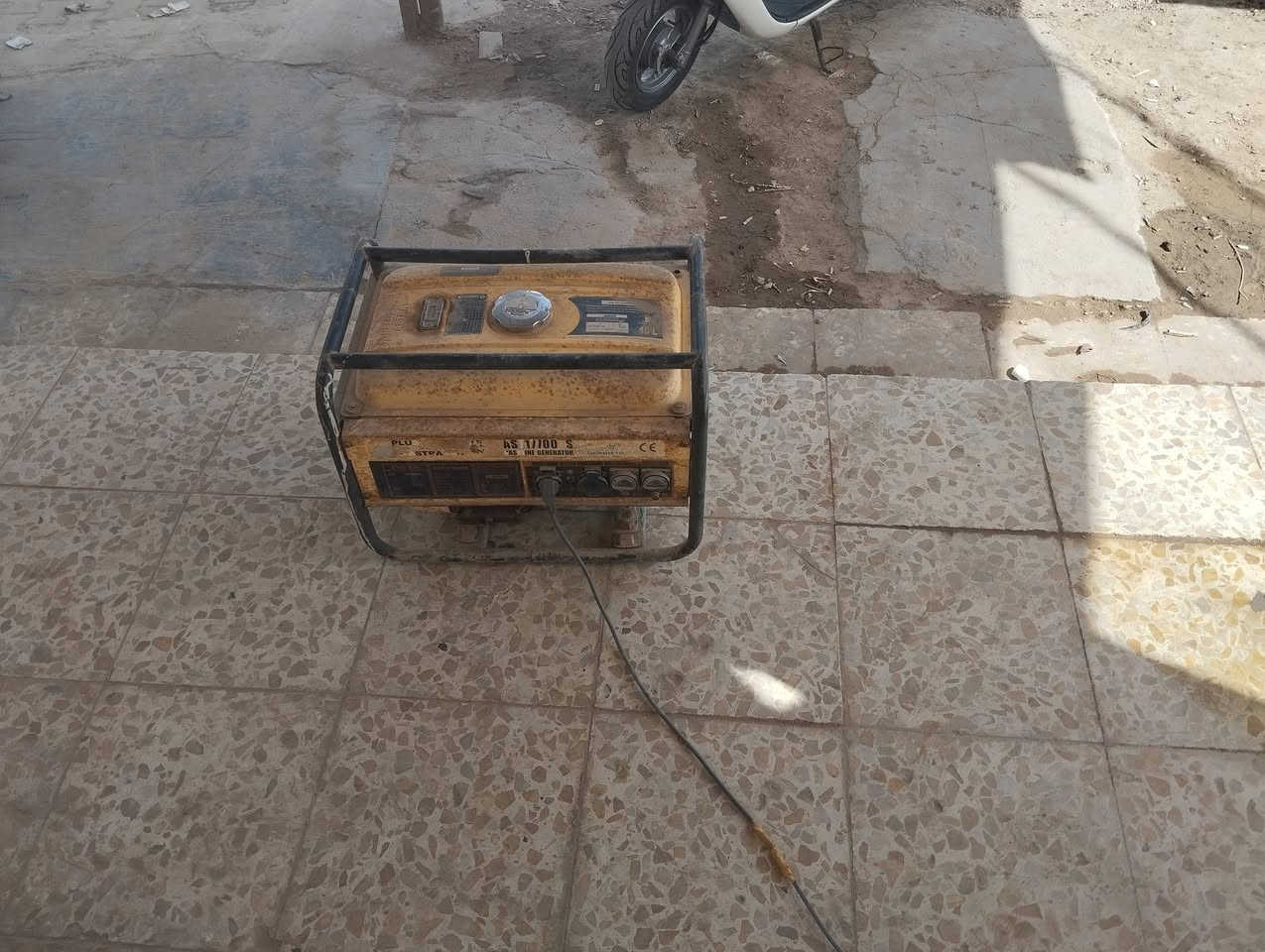 مبرده نضيفه فول تبريد اخت الجديده مناقصها شي ب١١٠ومولده شغاله ع شرط ب١٠٠شارع سالم ***********
