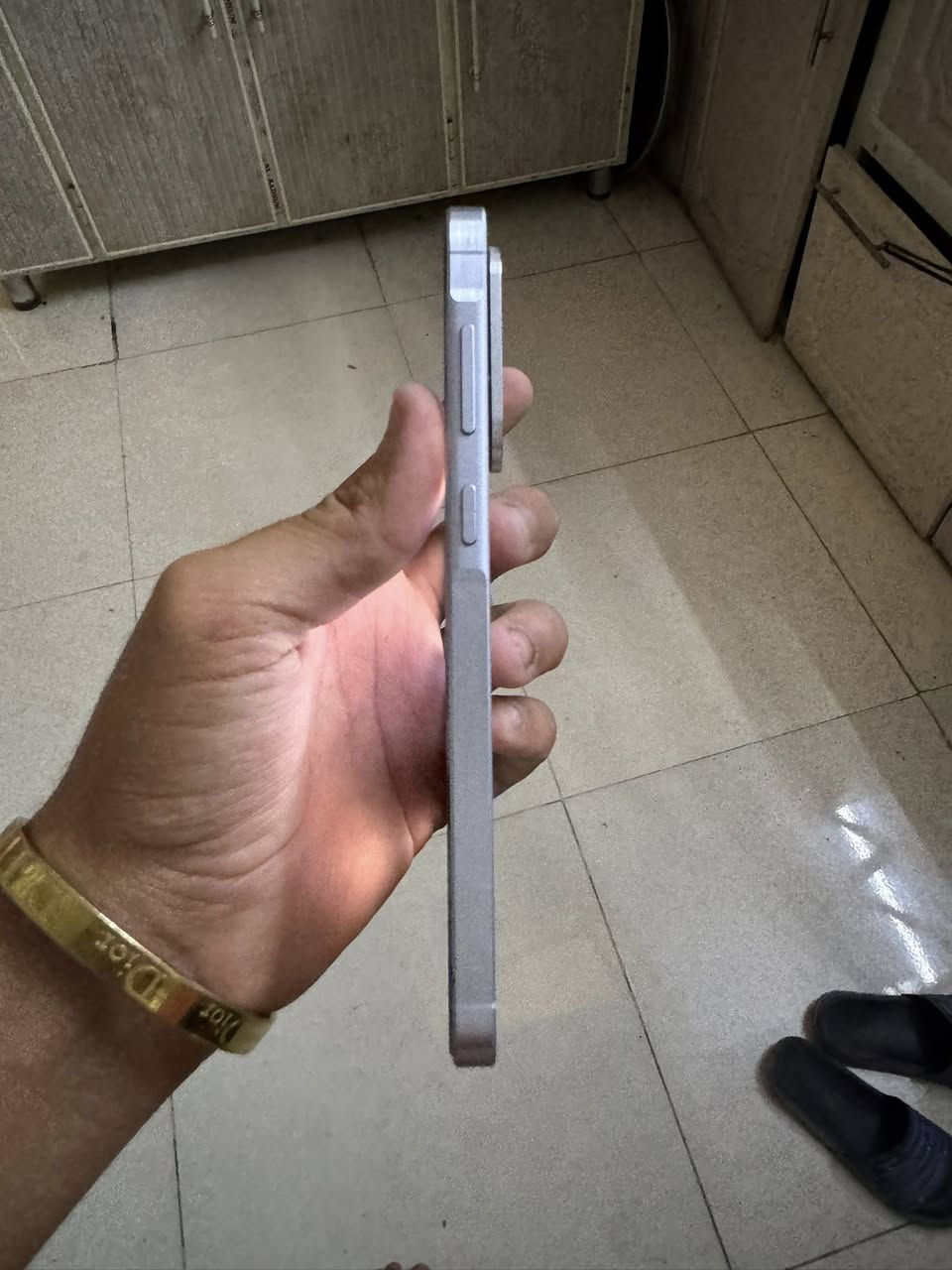 لسلام عليكم 
جهاز A56 5g للبيع نضيف جدا جداا مكفول من كلشيي
ذاكرة 256 كيكابايت 
مع كيبل 
السعر 425 الف عنواني لبياع بحي لتراث خاص مفتوح 
او راسلني واتساب ***********
