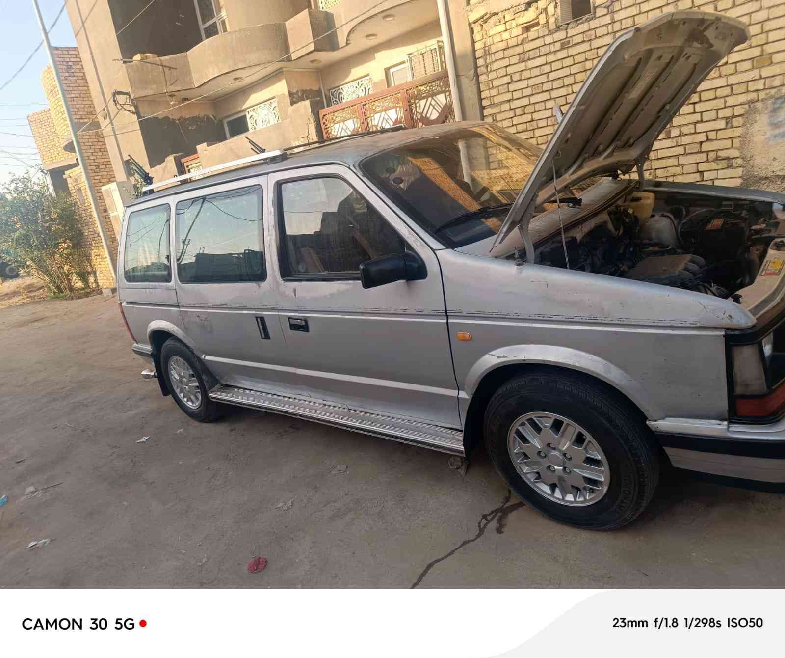 كلايزر موديل 90
سياره برغي واحد مامفتوح بيها ليبل واحد سياره 
سياره جديده كلش 
مكينه كير حداديه تخم تاير شرط بيه نهضه تخبل ترايك للسعوديه شرط  مكينه بلاد 3000
كله جديد بيه 
رقم قادسيه ديوانيه سنويه ساقطه عل مشتري
السعر 47
مكاني ناصريه 
***********
