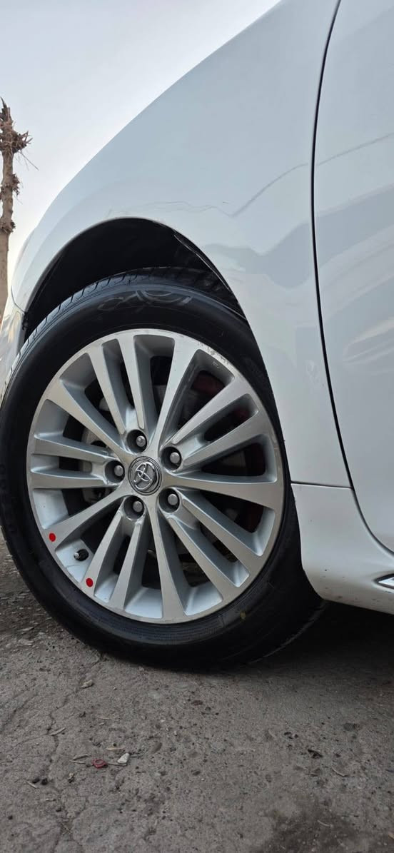 تويوتا كامري ٢٠١٢ ابيض Le كندي كلين تايتل بدون دعم بدون تبديل قطع وايرباك ماطاك. الكير والمكينة بشرط . السنوية ورقم جديد .فقط بيه تعديل بارد بسيط. السعر ١٤٢ ورقة للمعلومات اتصل على رقم الهاتف ***********
