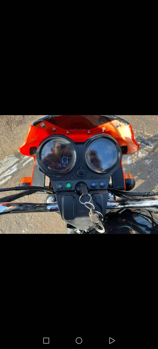 السلام عليكم  دراجه داي وان مكينه 200
الموديل 2025
صارلها شهرين ونص من نازله من الرمبه 
الرقم اربيل التحويل ثاني يوم
السعر  مليونين ونص وبيها مجال بسيط  
*********** بغداد, العراق
