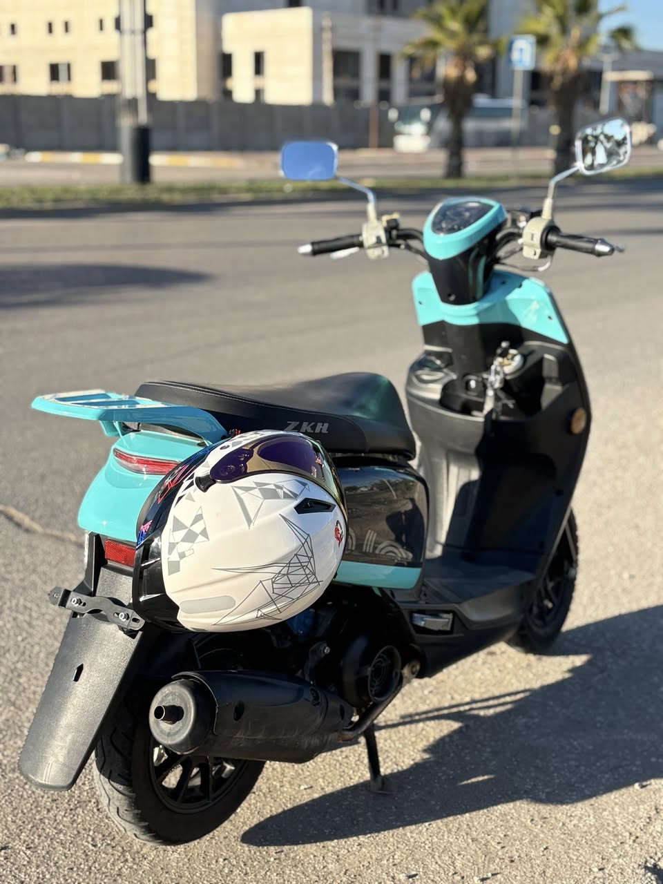 بوليس sشركه zkhدراجه نضيفه اي نقص مابيه وكله عل بلادي شرط سعر 850وبيه مجال للشراي ***********
