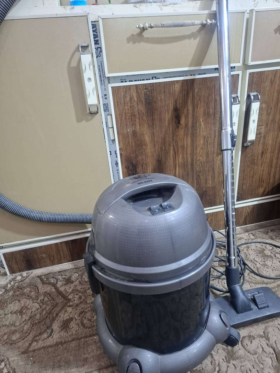 مرحبا اغراض للبيع بسعر مناسب كلهن شغالات وع فحص المكنسه رويال الرحماني السايلنت يعني بدون صوت اليريدهن يتفضل خاص ويدلل


**إذا كنت صاحب هذا الإعلان وتريد حذفه لأي سبب، رجاءا أرسل رسالة إلى الدعم الفني**