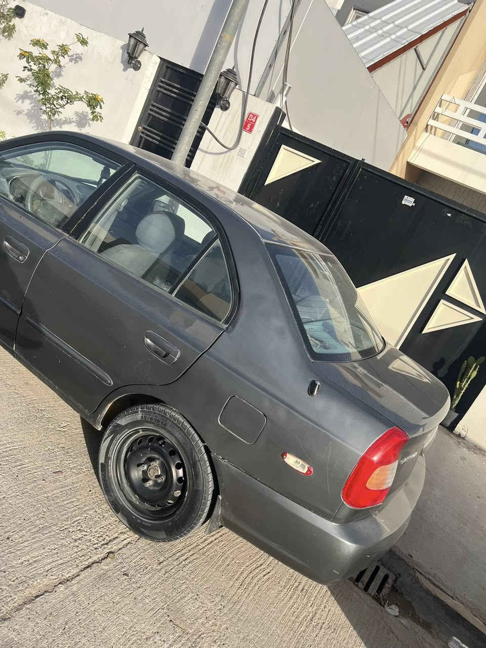 اكسنت خليجي موديل 2001 بيه صبغ جماليه السياره جاهزه ماعايزه برغي حداديه مكينه كير مكينه 1600 كير اوتماتيك السعر 48 الاستفسار *********** رقم بغداد مشروع وطني شرط التحويل
