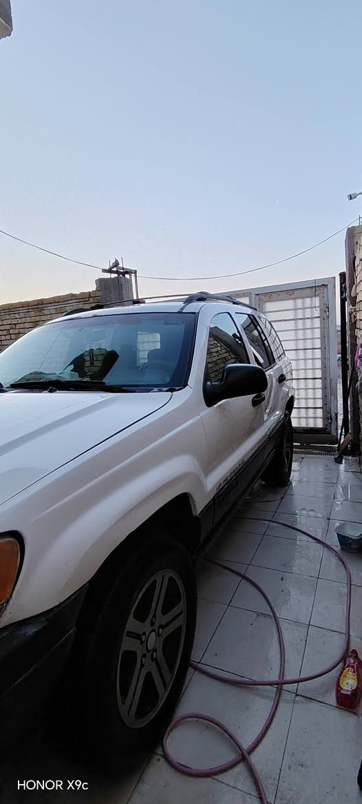 سلام عليكم جيب شيروكي ٢٠٠٠ ابلاد حداديه ٨٠٪ بسمي رقم بغداد نكيليزي باقي تفاصيل اتصل السعر ٧٠ وبيه مجال مكان سياره ذي قار / الشطره رقم *********** بي واتساب
