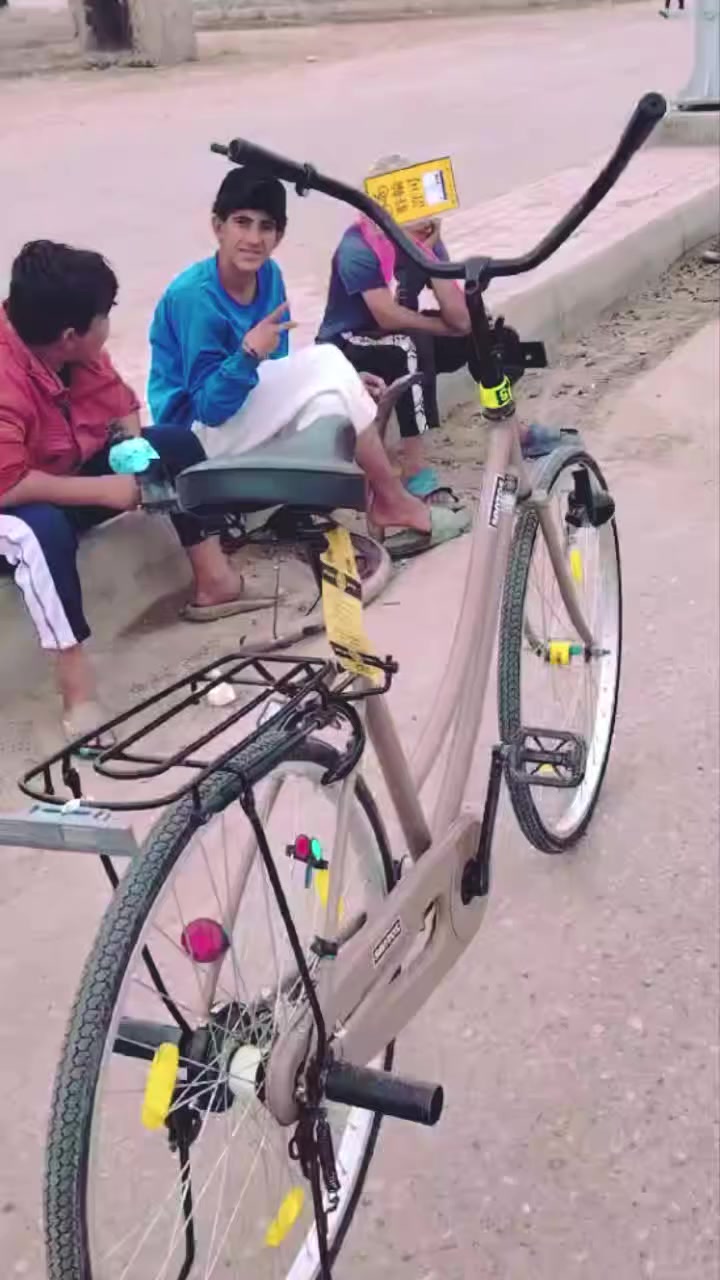 سلام عليكم بيسكل نضيف موديل 21 سانتوس مابي زلغ ب150 وبي مجال قليل شراي خاص وسهله


**إذا كنت صاحب هذا الإعلان وتريد حذفه لأي سبب، رجاءا أرسل رسالة إلى الدعم الفني**