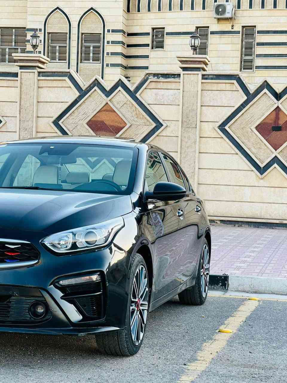 السلام عليكم كيا فورتي موديل 2019
مكينه 2000
حادثها موجود بالمنشور 
مواصفات السياره فول ماعده البصمه 
كشنات جلد
تحكمات ستيرن 
فتحه.      S
رادار امامي 
تحديد مسار 
ماشيه 44ميل
تبريد ثلج 
حداديه جديده 
السياره جديده بمعنئ. الكلمه 
مكان السياره كربلاء 

***********
