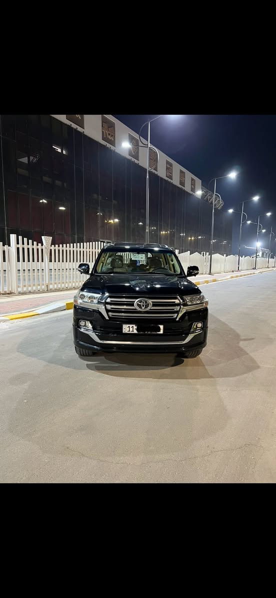 السلام عليكم لاندكروز للبيع مديل 2016 مكينه 8سلندر 4600 مكفوله من الصبغ فول مواصفات مكينه گير كله شرط تخم تاير جديد سياره مابيها اي نقص وجاهزه رقم بغداد الدولي بأسمي السعر 470 للاستفسار ***********
