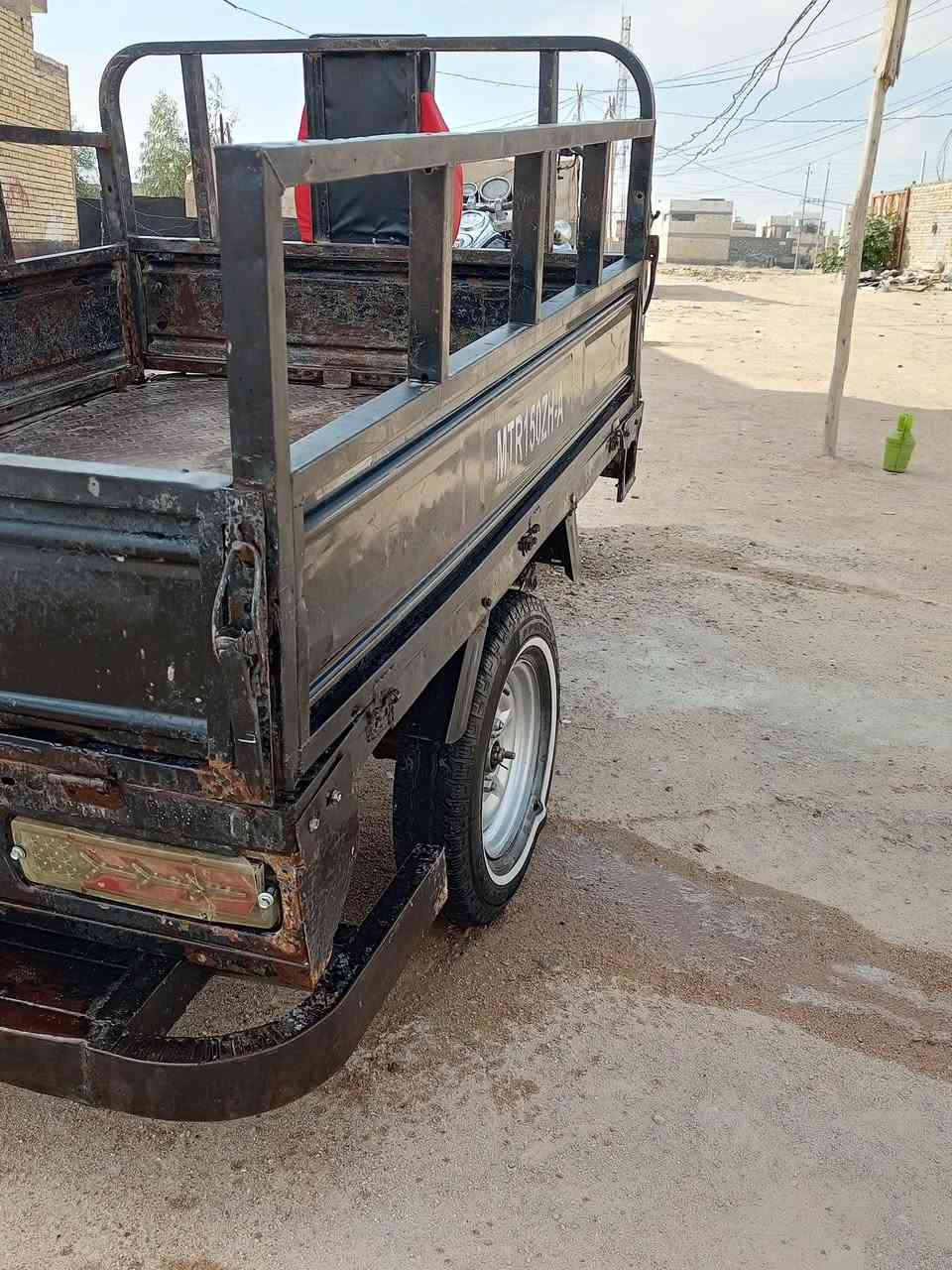 سلام عليكم ستوته للبيع امتيار موديل 2014 ستوته حلوه مكاني نجف متواجد على الفيس ***********
