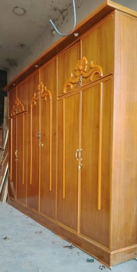 بغداد الشعلة • ارتفاع ٢م٣٥ • عرض ٣م١٠