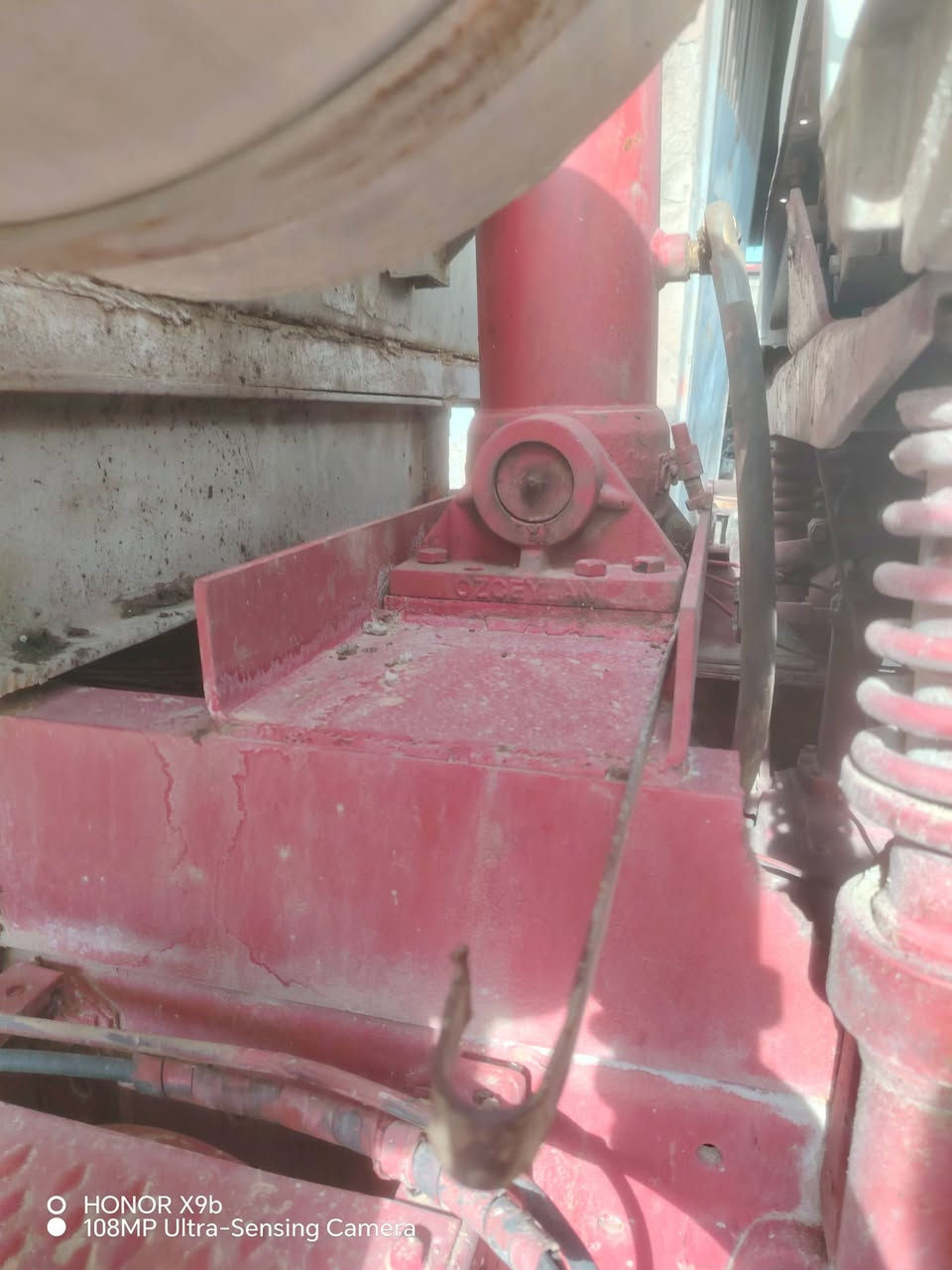 ***********
***********
