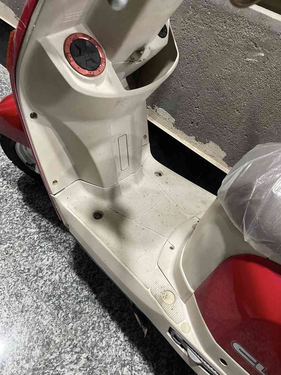 سلام عليكم متاح ماكس بوليسي سرعه ١٢٠داجه كفاله عامه دلاجه كلشي شغال من طول لطول كلشي بلادي داجه دواخل كريمي ناعمه لامفتوحه مكينه لا ملعوب بداجه كلشي بلادي ماحجه سولف سعر ٩٥٠ مكاني بصره ياسين خريبط /*********** او مراوس بعدله كون طك كرتون او حسب قناعه وفرق تحياتي جميع
