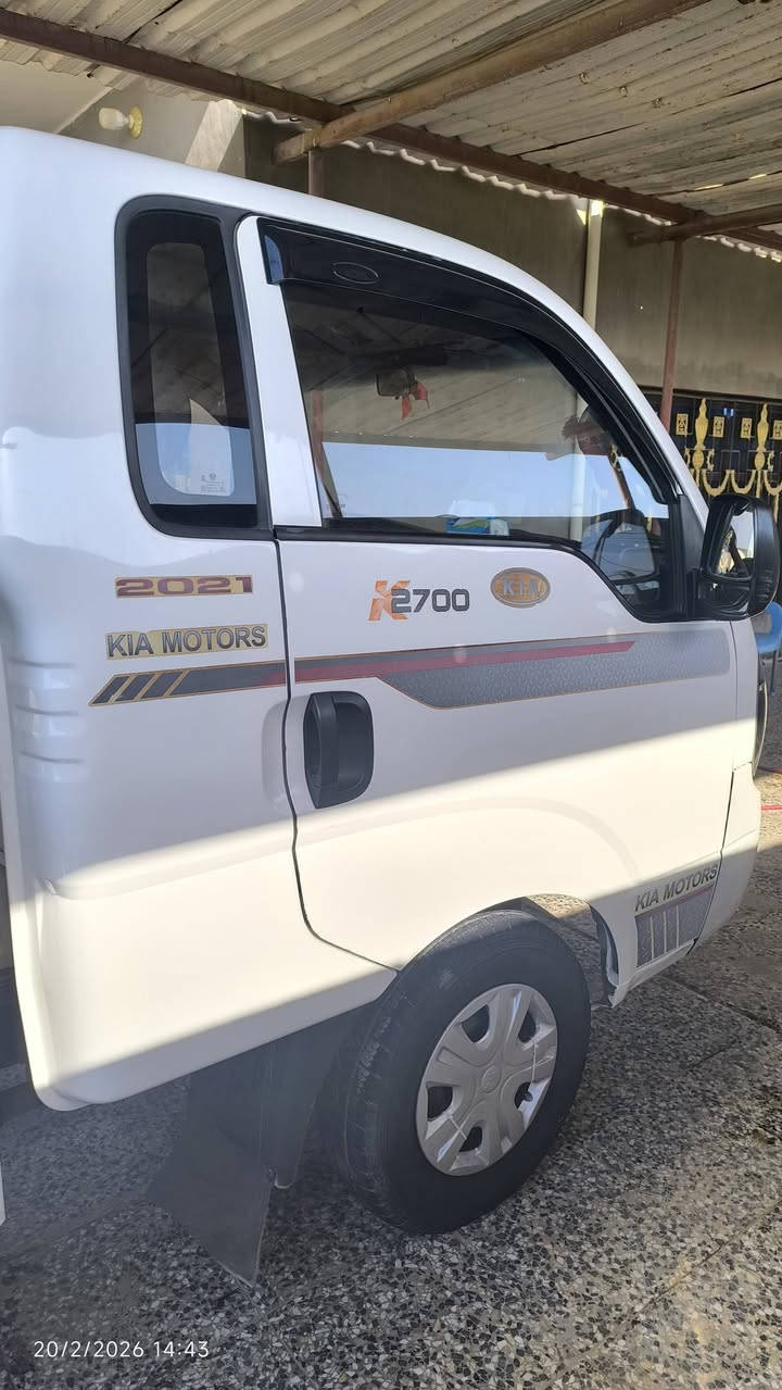 كيا2700رقم بابل موديل 2017 مكفولة كفاله عام من الصبغ والتبديل ومن كيرومحرك واكسن وشاصي ورقم شاصي سنويه جديد للاتصال ***********
